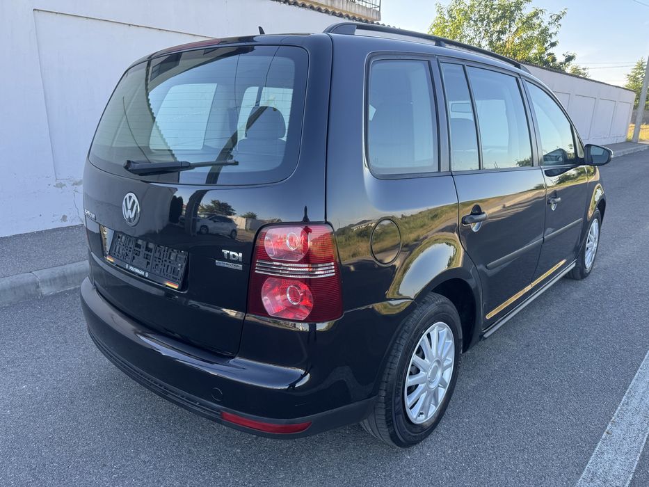 Vw Touran 1.9 Diesel BlueTehnology *2010* 6+1 trepte