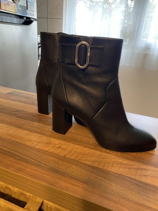 Нови Hugo Boss купени от Answear