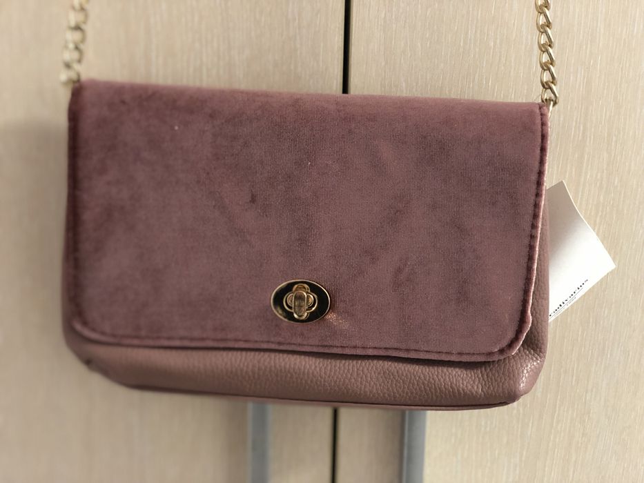 Дамска чанта