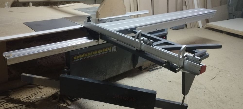 Форматно раскроячный станок