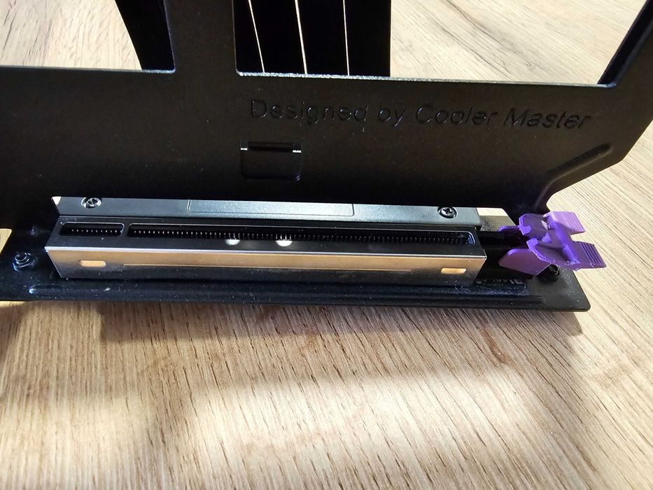 Вертикална стойка за видеокарта Cooler Master Universal GPU Holder Kit