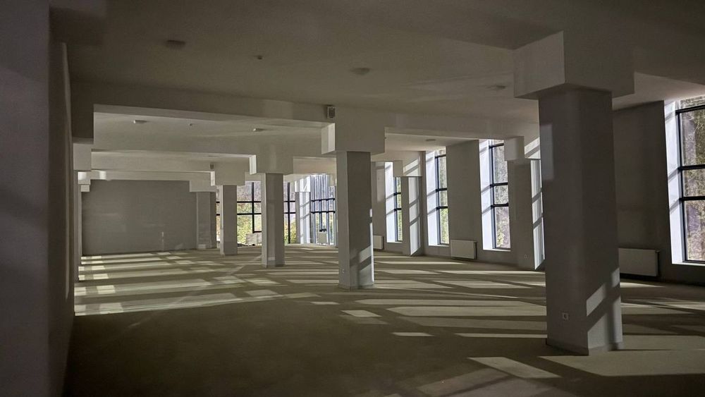 Сдаётся помещение в БЦ 560м2 орн Сквер Пойтахт (N207)