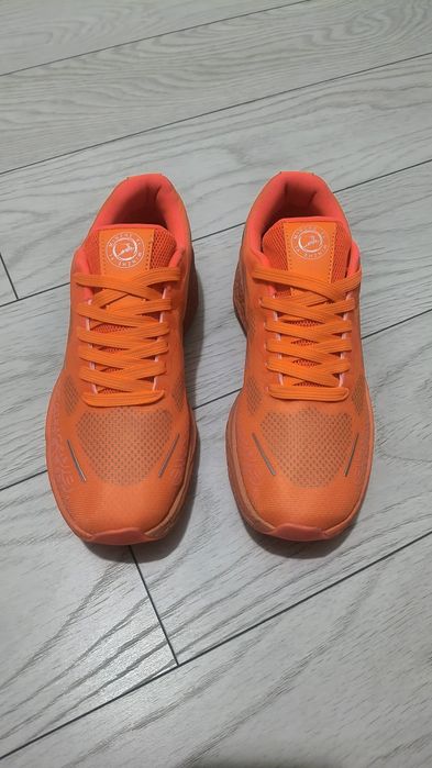 Flam [Carbon] Vibrant Orange