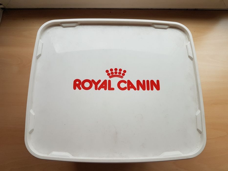 Ведро для корма и зоо мелочей