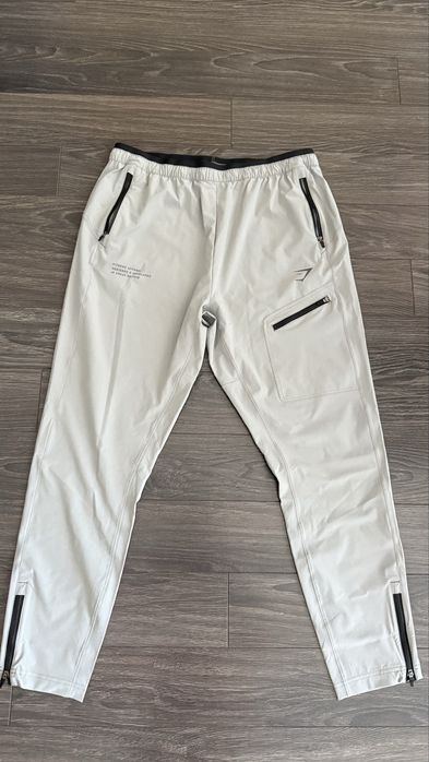 Чисто нови дрехи Gymshark, неносени