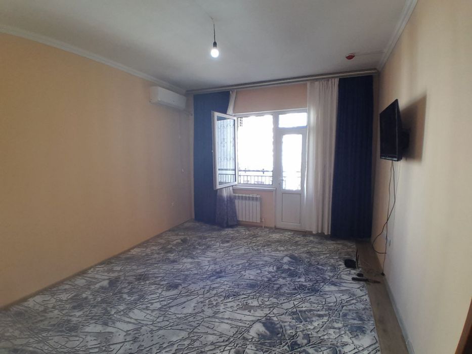 Қорасу 6 да уй сотилади