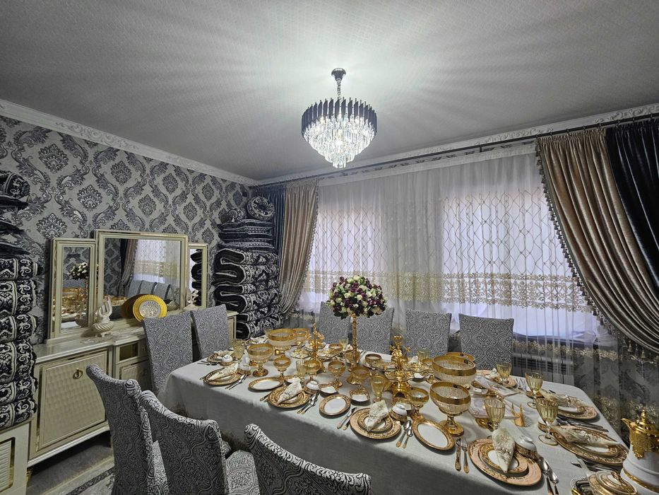 Срочно продам чехлы для стулья серого цвета новые