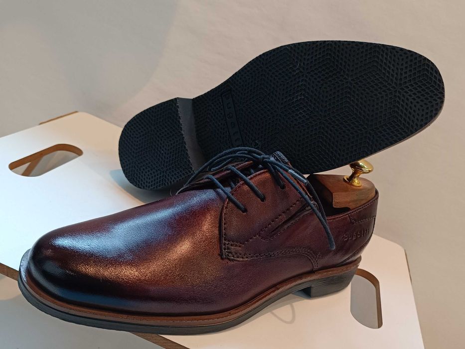 Pantofi derby 41 plain toe premium Bugatti NOI piele naturala moale