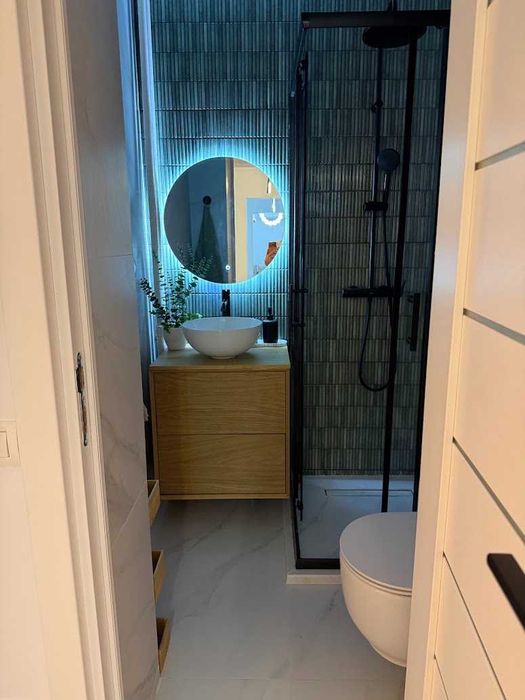 Apartament 4 camere Stefan cel Mare, et 2, renovat, mobilat , utilat modern , totul nou. 5 minute metrou