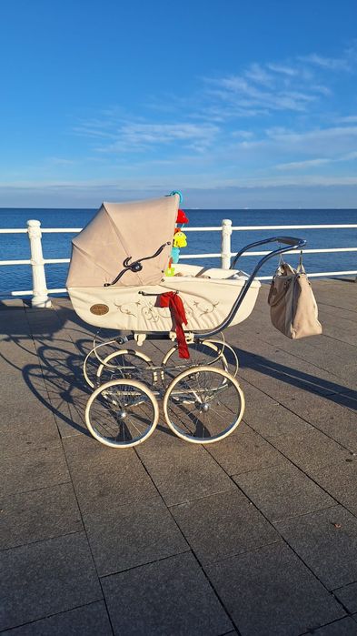 Căruț retro Inglesina 3 in 1  + sistem isofix cadou