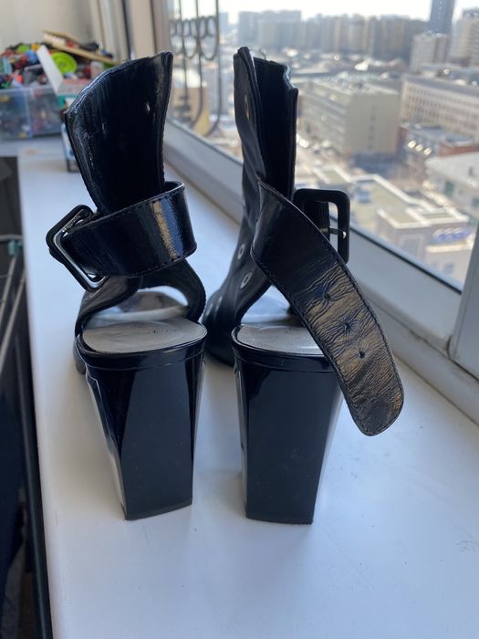 Туфли-боссоножки