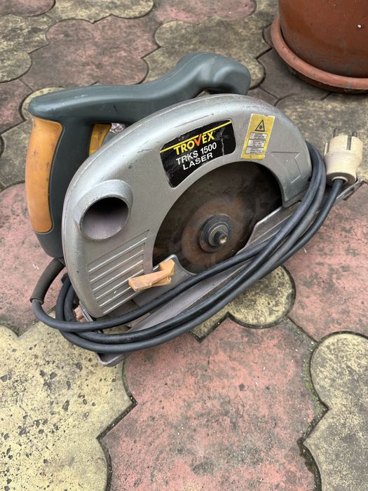 Vand diferite scule electrice