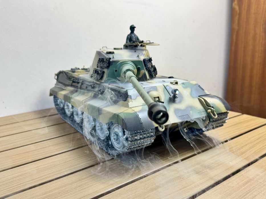 Радиоуправляем RC Танк King Tiger - Платка 7.0, WiFi Камера, Дим и 4 Батерии