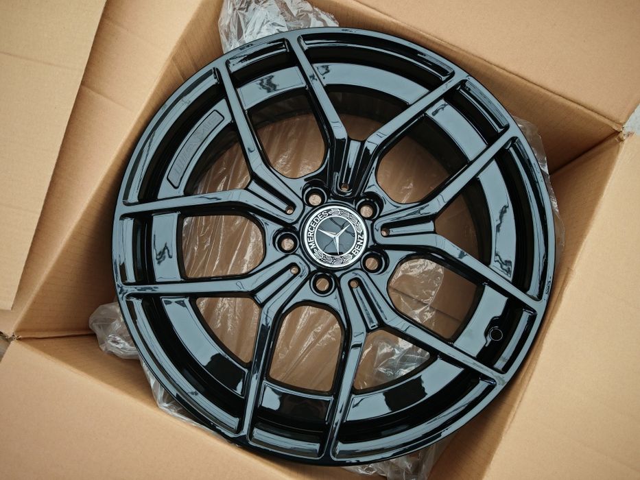 vand jante de aliaj pentru Mercedes pe 18 marca carbonado