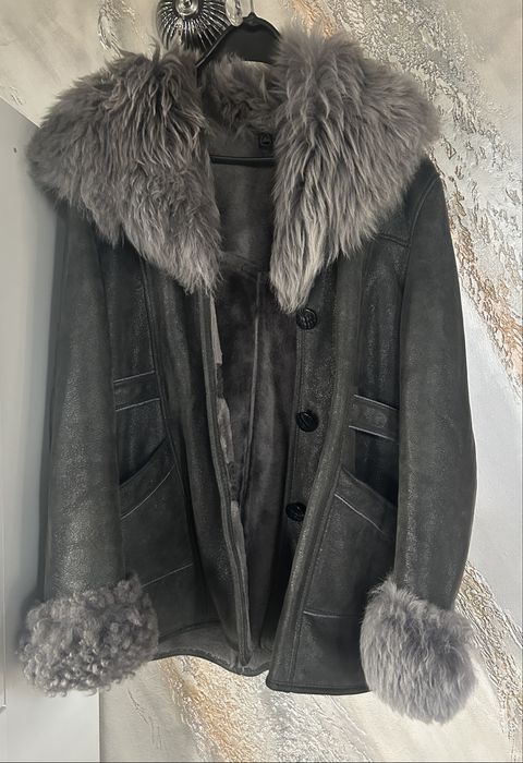 Haina din piele cu blana