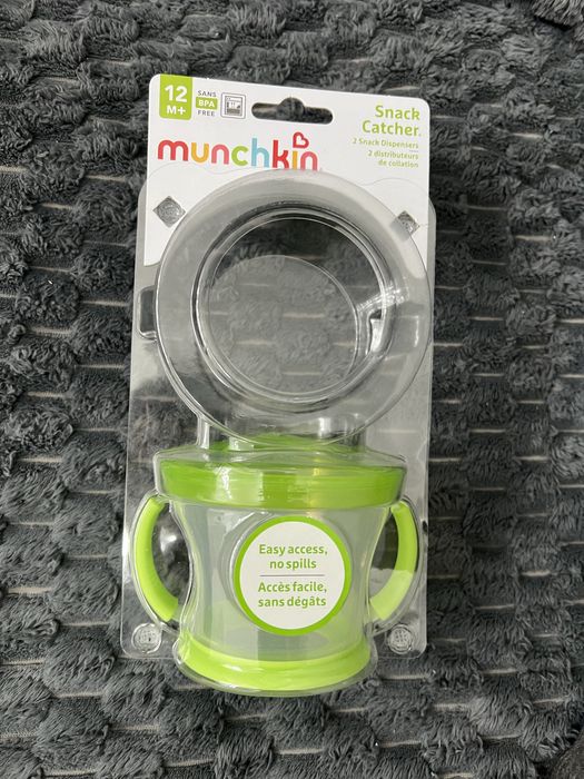 Новый. Непросыпайка/ контейнер для снеков munchkin