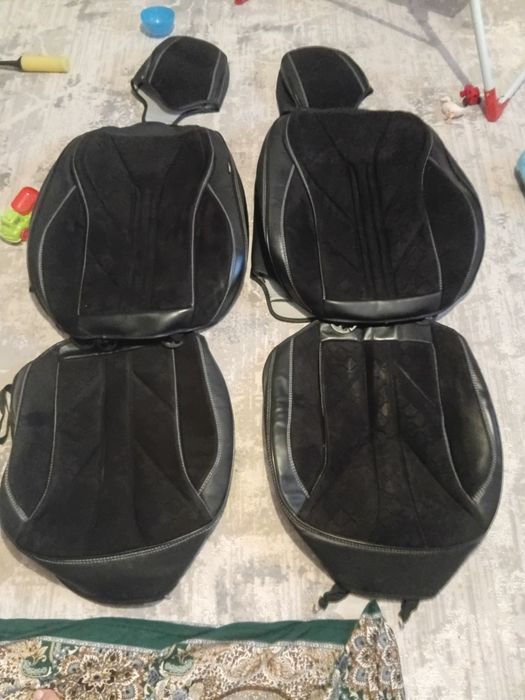 Авто чехлы новыи чёрныи