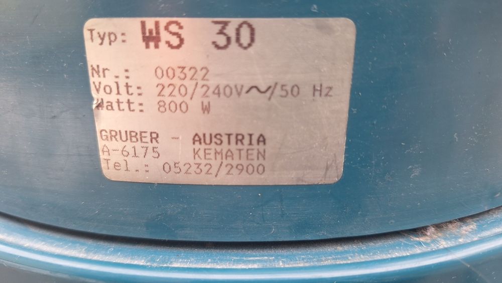 Продам водиной пылесос