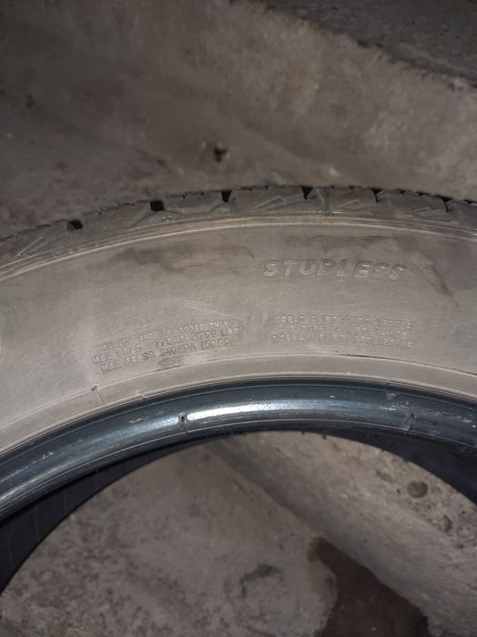Anvelope iarnă 225 50 r18