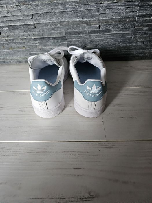 Vind adidași Adidas Stan Smith