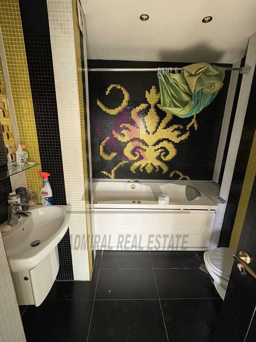 Продава се Тристаен апартамент в Варна, Левски - 145 кв.м за 1704 €/кв.м - Снимка #6