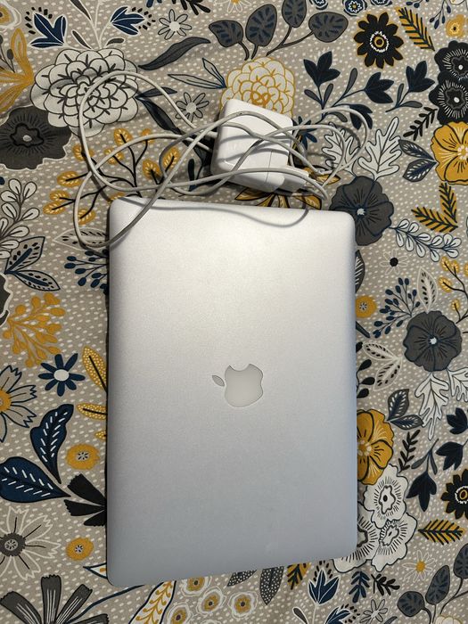 Macbook air deblocat