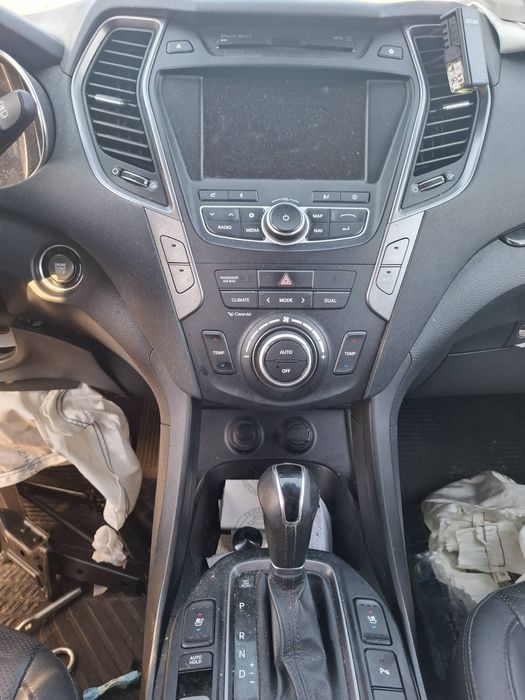 Hyundai Santa Fe 2.2 CRDI 200 к.с 2016 година  автоматик