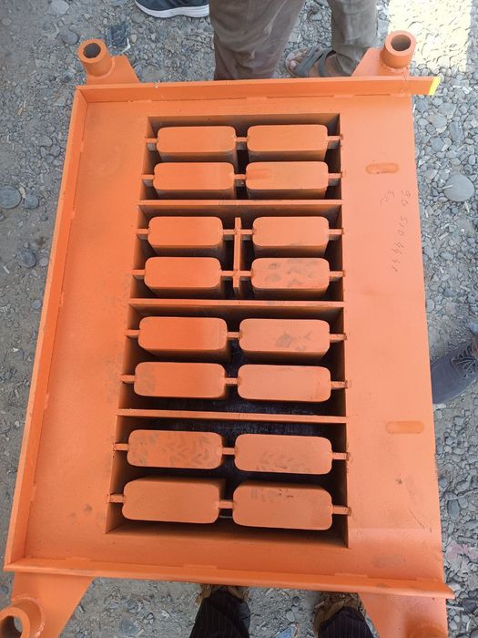 Шлака блок опарат сотилади