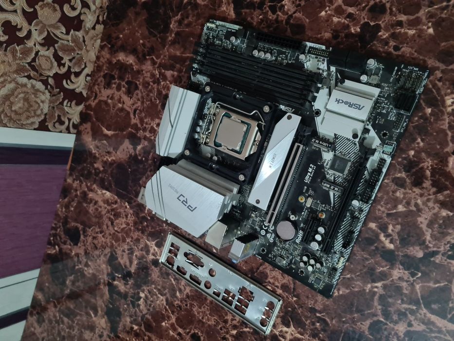 Плата ASRock B460M Pro4+i3-10100f+Кулер