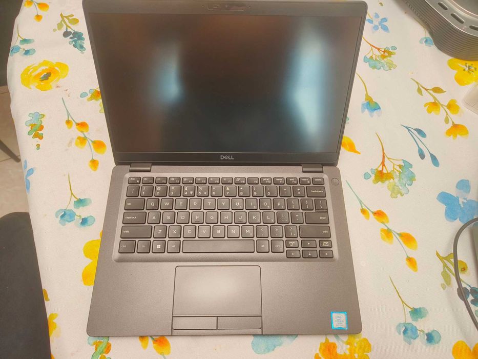 Laptop Dell Latitude 5300