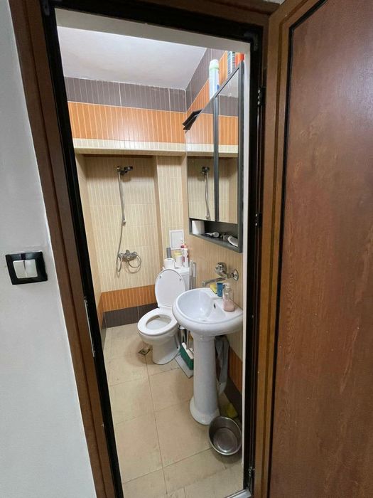 Тристаен апартамент в ж.к. Младост 2