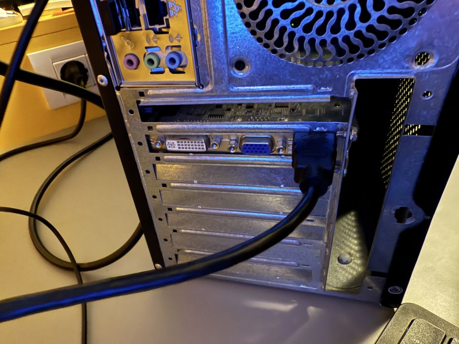 Desktop intel core 2 duo / placa nvidia 9600 gt