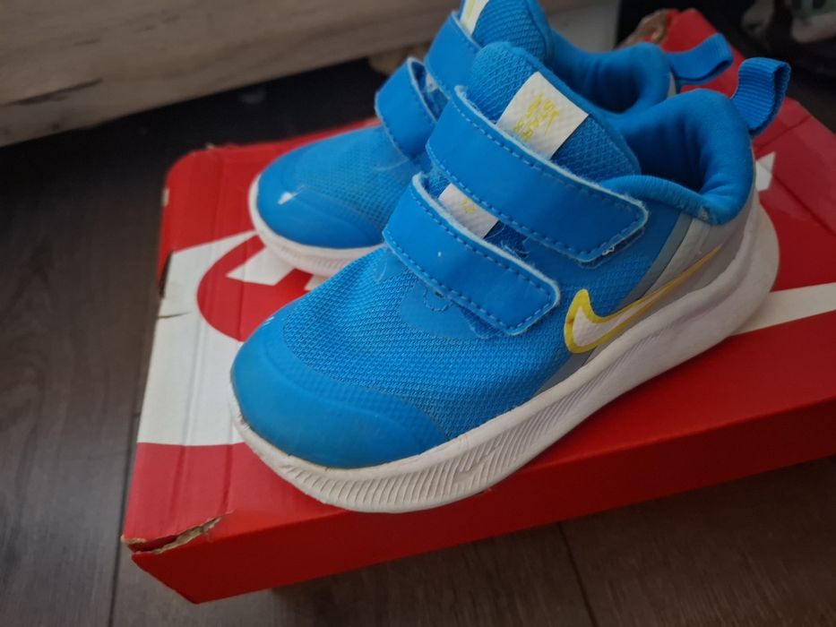 Маратонки найк 23.5