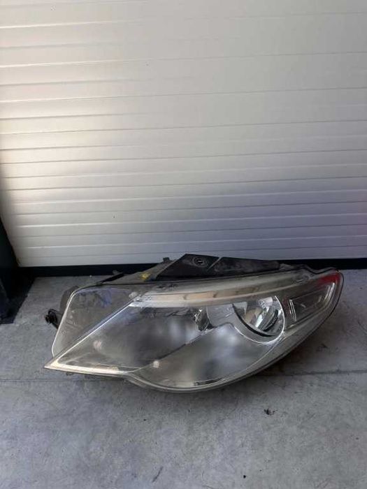 Far stanga dreapta halogen VW Passat CC