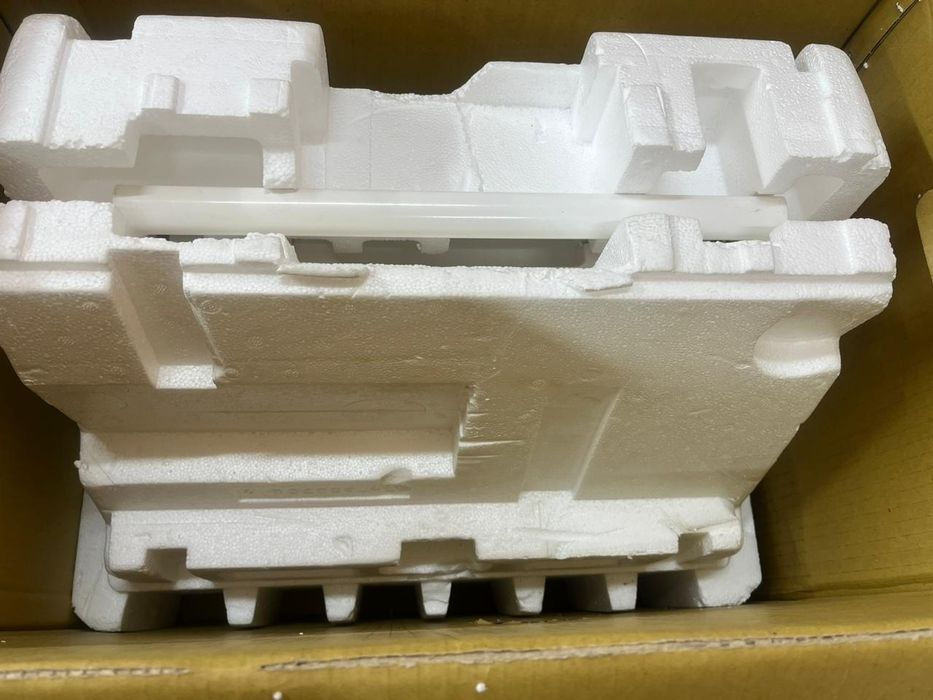 Продам вышивальную машинку