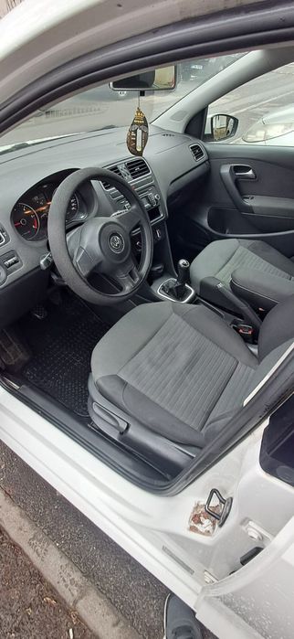 Vand masina WV Polo 2011 - 3700 euro