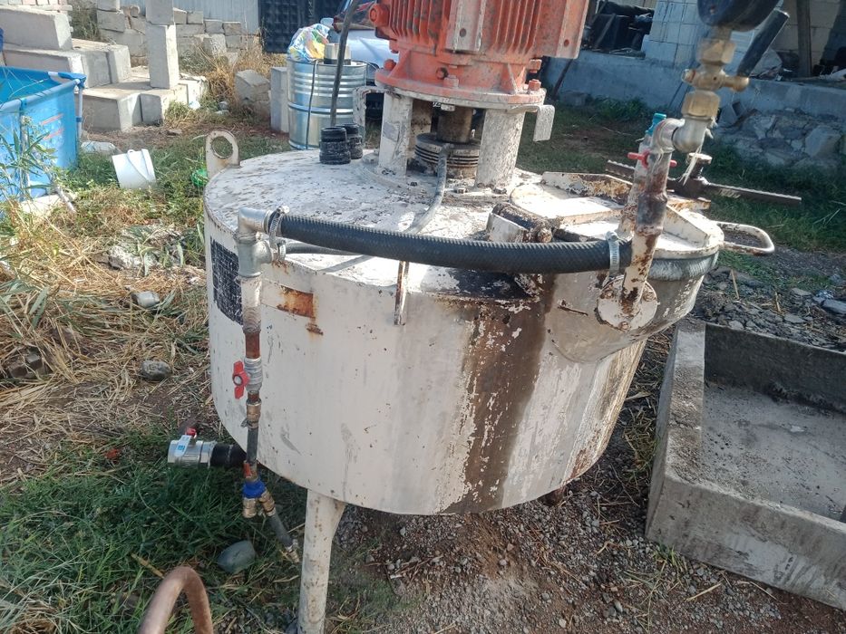 продам бетономешалку