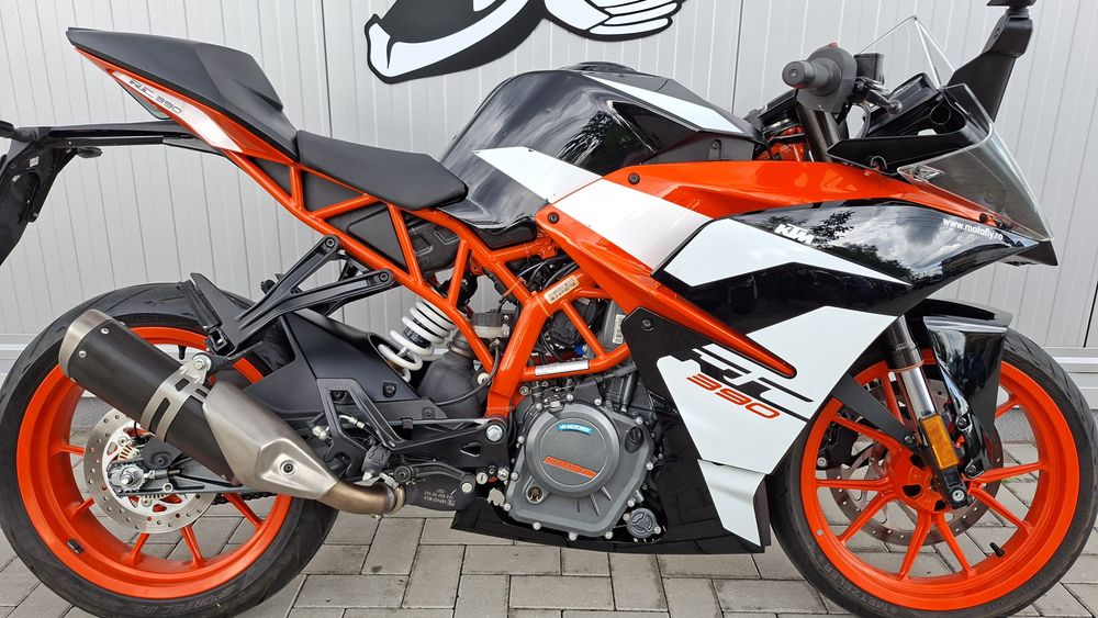 Motofly vinde KTM RC390 categ A2 numere rosii