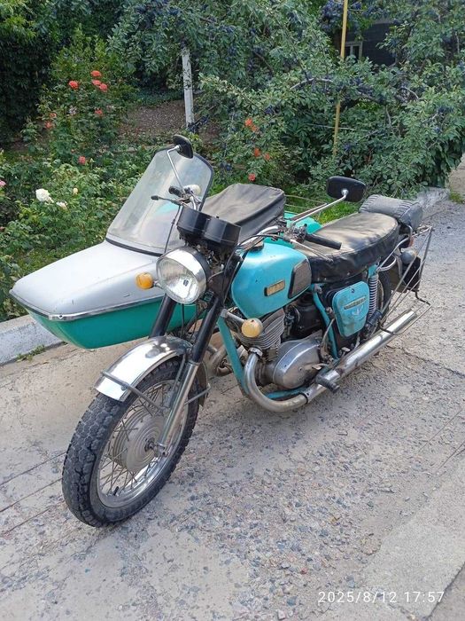 Мотоцикл "ИЖ Планета 3"