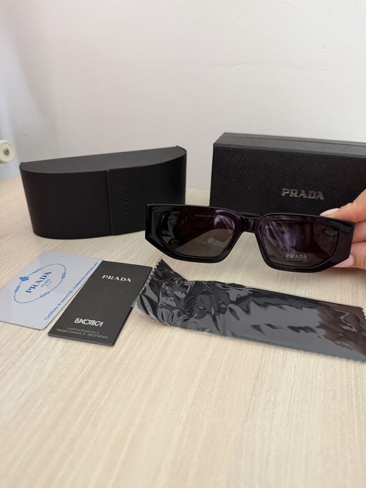 Ochelari Prada noi