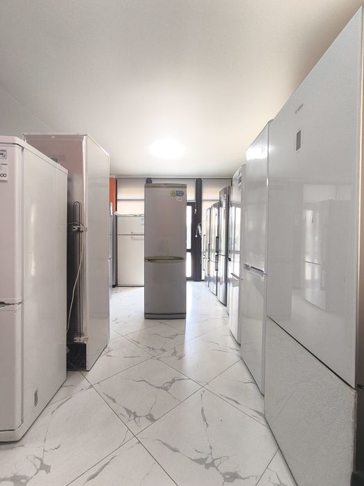 Холодильники много разных от 50000 с доставкой и гарантией