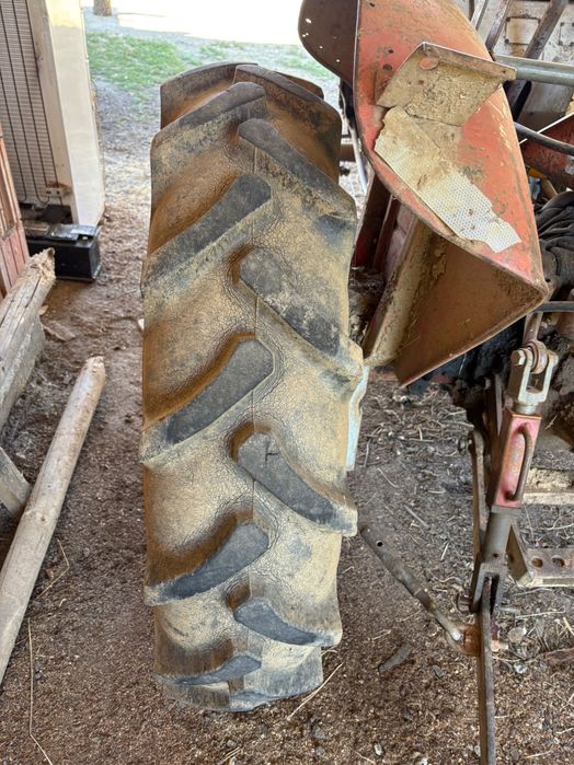 vand tractor universal 445
