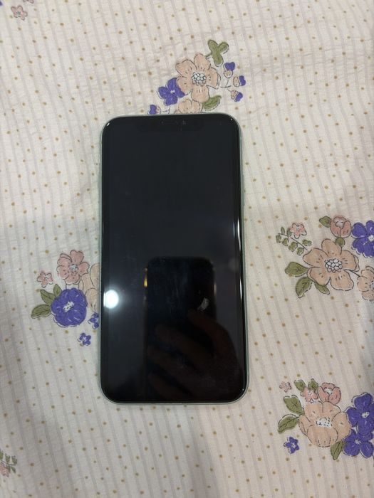 Продам Iphone 11