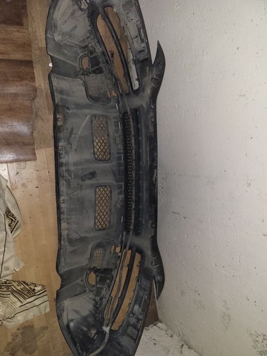 Бампер и крыло на туарег