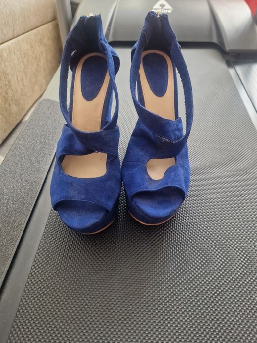 Sandale cu platforma Bershka nr.39