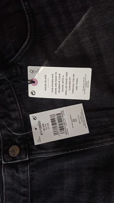 Джинсы новые черные 60 размер