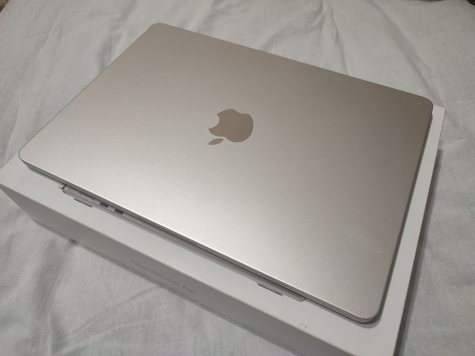 Macbook air M5 13 дюймов 16/512