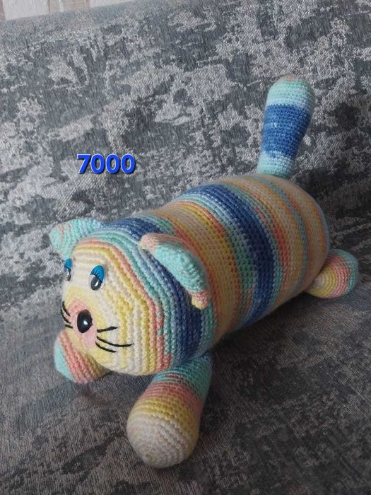 Вязаный кот - ручная работа
