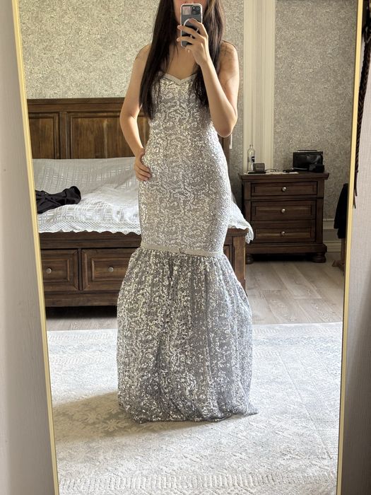 Платье вечернее