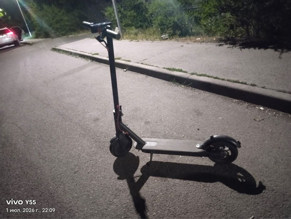 Продам электросамокат Xiaomi 4 Срочно
